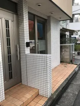星邸ビルの外観