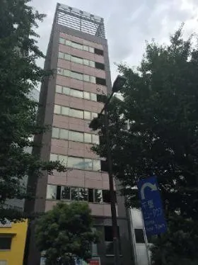 共栄新大阪ビルの外観