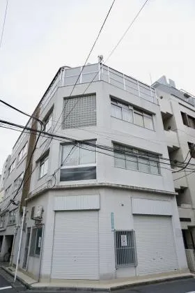 第一おおなかビルの外観