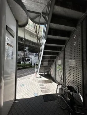 池袋Y3ビルの外観