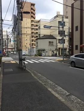 OS’85ビルの外観