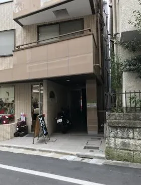 ダイヤビルの外観