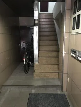 ダイヤビルの外観
