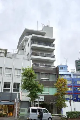 クレスト南大塚の外観