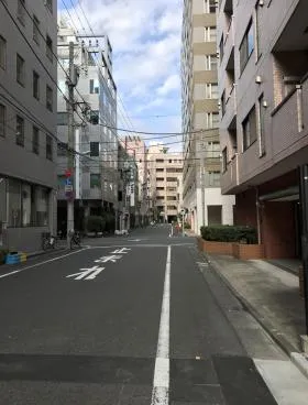 エターナル新富ビルの外観