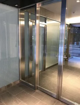 パークアクシス日本橋兜町ビルの外観