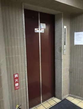 神南ハイムビルの外観