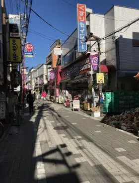 6号通り店舗ビルの外観