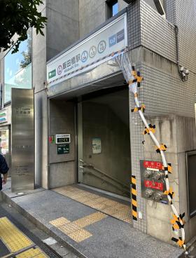 東ビルの外観