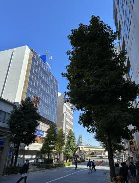 東ビルの外観