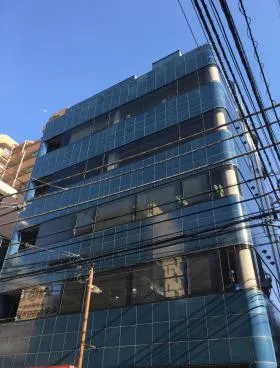 ブルービルディングの外観