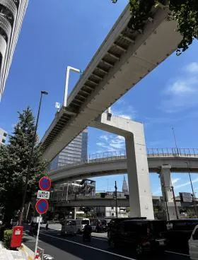 西新宿ダイヤモンドビルの外観