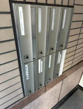 RECビルの外観