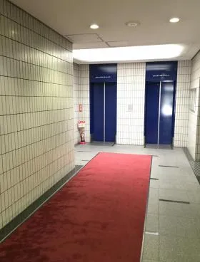 スリーセブンビルの外観