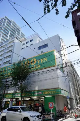 中野ブロードウェイの外観