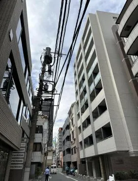 オガタビルの外観