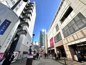 新秋葉原ビルの外観