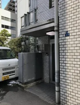芝ホワイトビルの外観