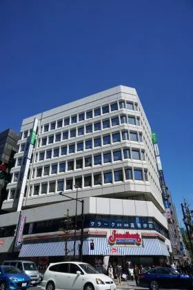 偕楽新末広ビルの外観