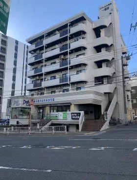 エクレール横浜一番館の外観