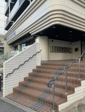 エクレール横浜一番館の外観