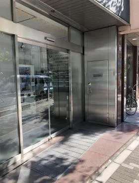 偕楽外神田ビルの外観