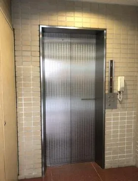 新宿葵ビルの外観