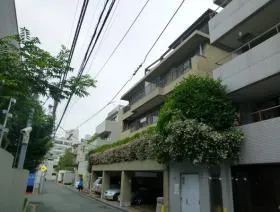 伊吹ハウスの外観