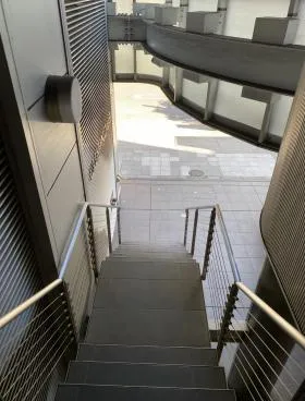 ルミナスビルの外観
