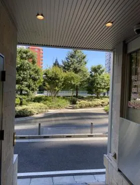リバーレ東新宿ビルの外観