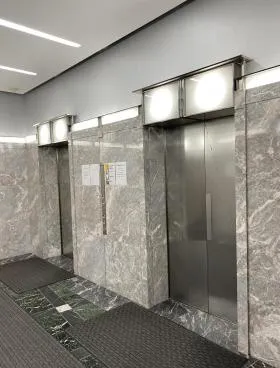 芝二丁目ビルの外観
