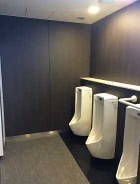 ヒューリック御茶ノ水ビルの外観