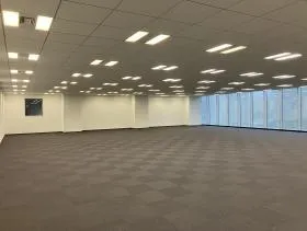 ヒューリック御茶ノ水ビルの外観