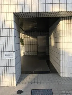 ライブリーYSビルの外観