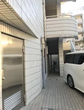 ライブリーYSビルの外観