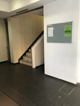 いちご人形町ビルの外観