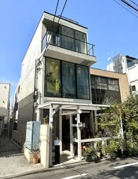 S-表参道ビルの外観