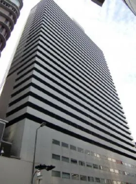 阪急グランドビルの外観