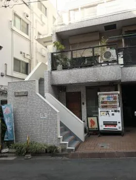 青山篠田ビルの外観