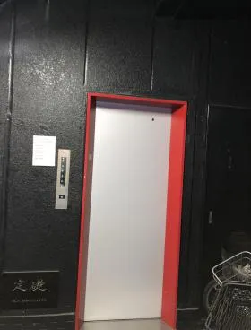 大八ビルの外観