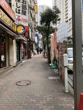 中商ビルの外観