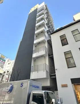 MLJ新宿ビルの外観
