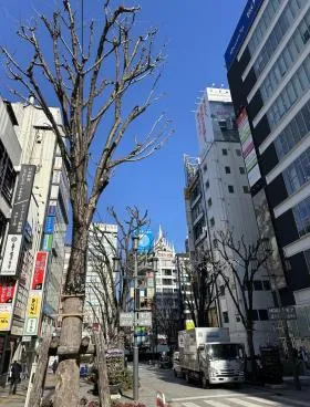 MLJ新宿ビルの外観