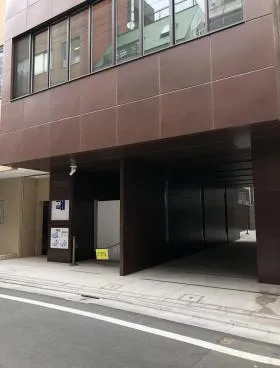 ラベイユ麻布十番ビルの外観