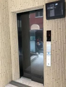 ラベイユ麻布十番ビルの外観