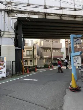 シャングリラ・ヒロビルの外観