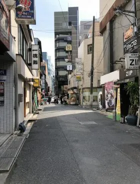 第1カンカンビルの外観