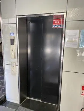 名倉堂ビルの外観