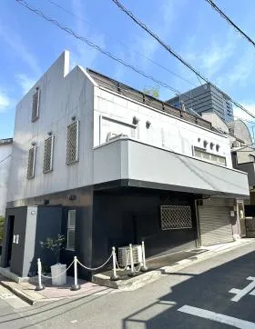 神山町ビルの外観