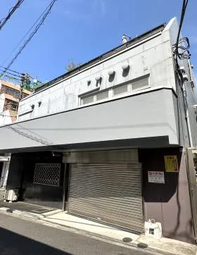 神山町ビルの外観